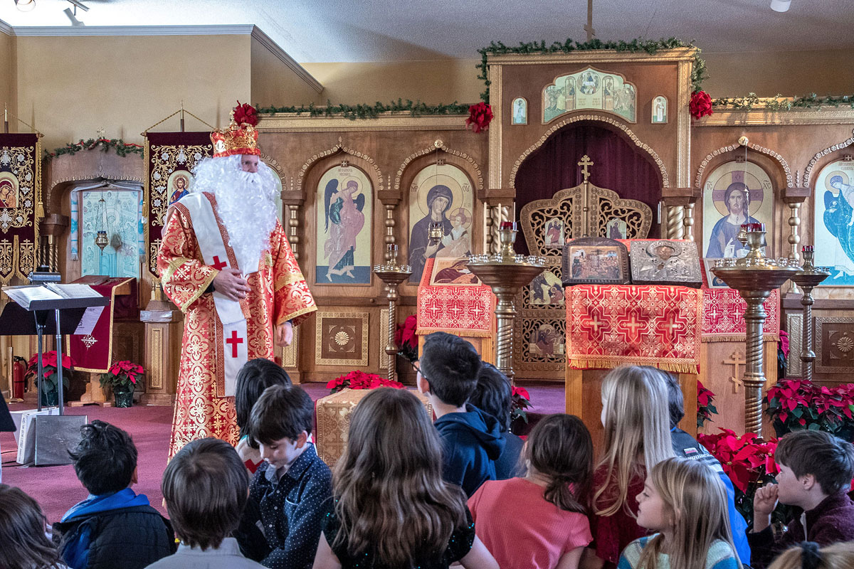 St. Nicholas Visits Holy Cross